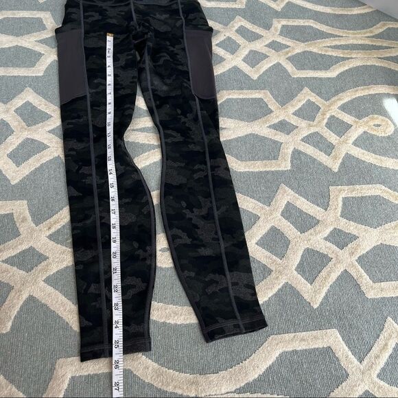 Fabletics On-the-go Powerhold High Waist Leggings Charcoal Camo Size XXS - Picture 9 of 9